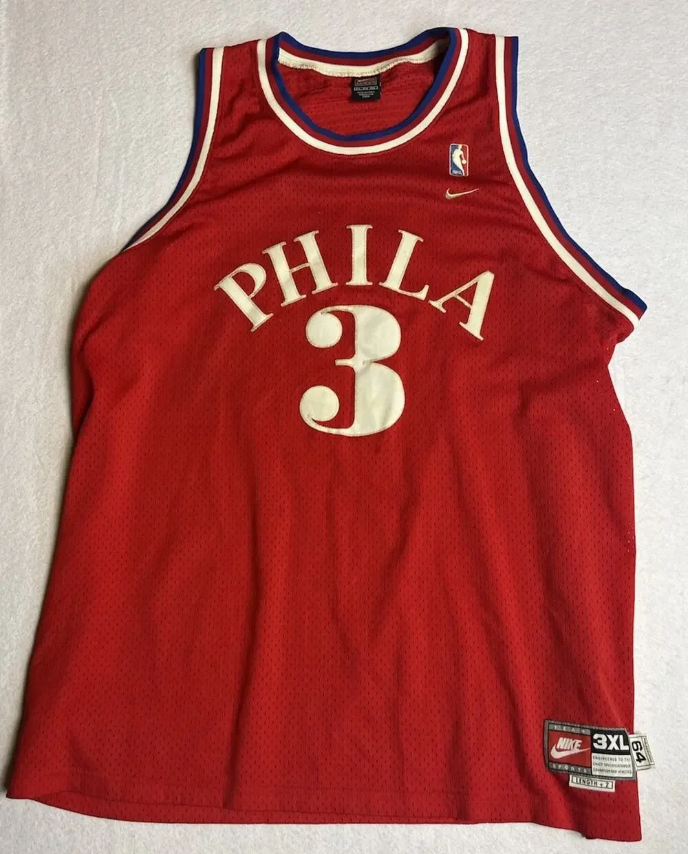 Vintage Nike NBA Philadelphia 76ers Allen Iverson #3 Jersey Size 3XL.
